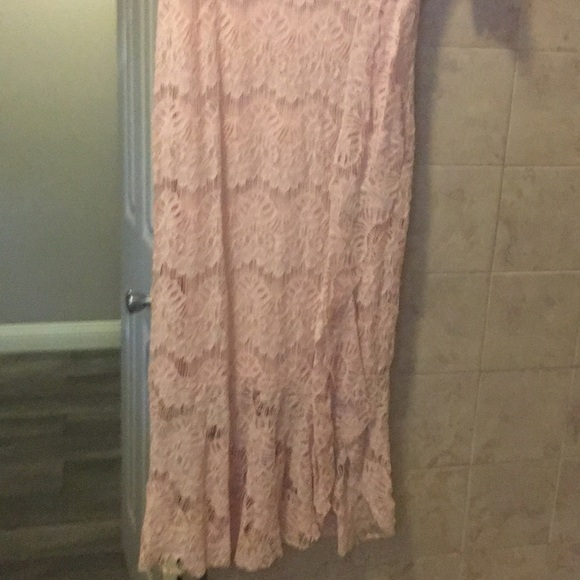 Below the knee dress - Picture 2 of 4